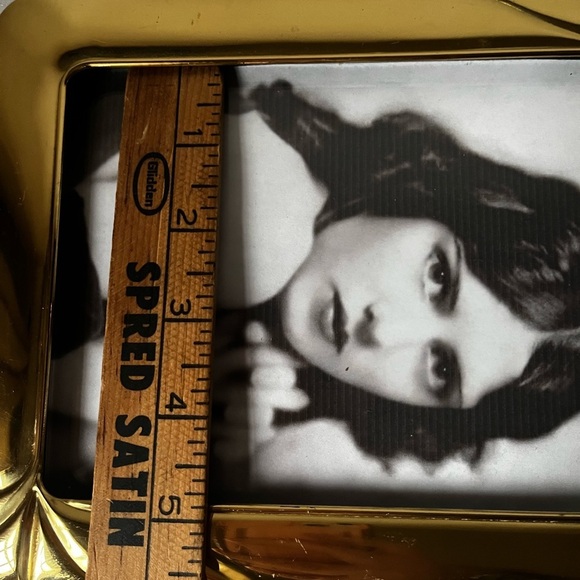 Solid Brass Photo Frame 6.5”x8.5” Vintage for 5”x7” photo.. - Picture 14 of 16